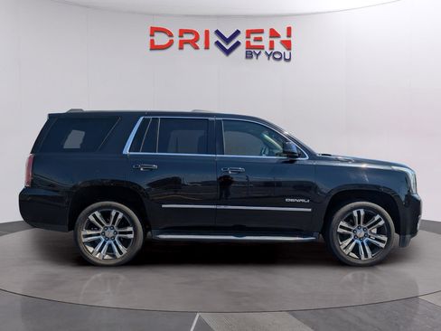 Used 2017 GMC Yukon Denali w/ Open Road Package AWD/4WD image 6