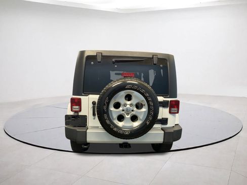 Certified 2015 Jeep Wrangler Unlimited Sahara w/ Dual Top Group image 5