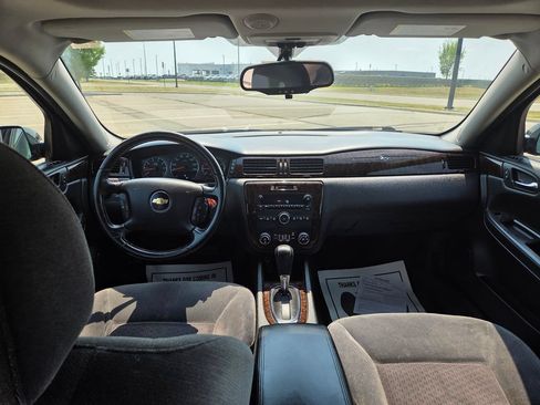 Used 2014 Chevrolet Impala LT w/ LT Sunroof Package FWD image 44
