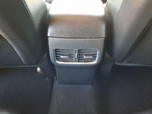 Used 2019 MAZDA CX-5 Touring image 7