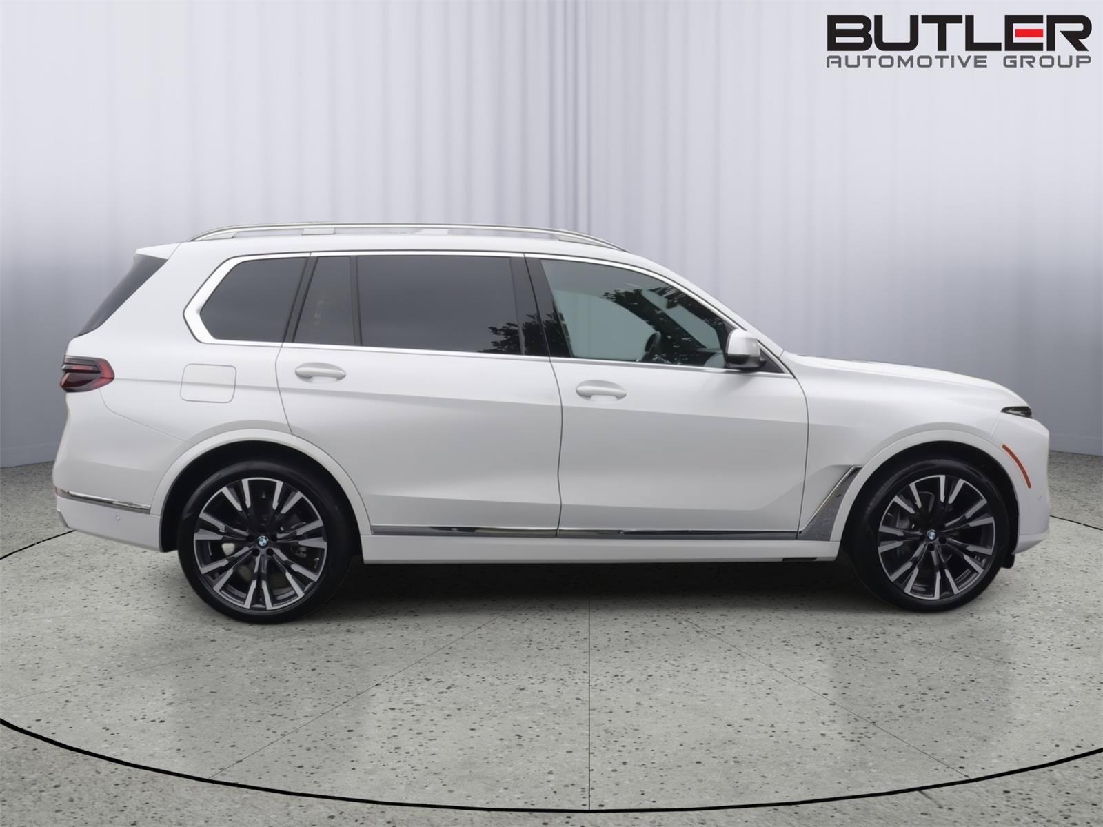 Used 2027 BMW X7 xDrive40i w/ Premium Package AWD/4WD image 7
