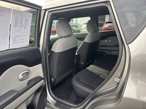 Used 2014 Kia Soul image 35