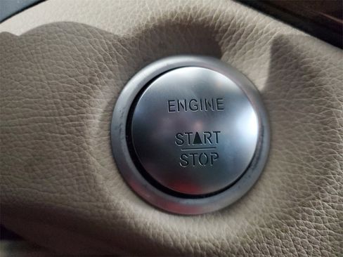 Used 2018 Mercedes-Benz CLA 250 image 25