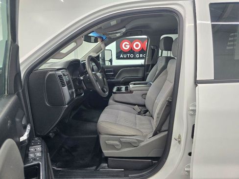 Used 2019 Chevrolet Silverado 2500 W/T w/ WT Convenience Package RWD image 10
