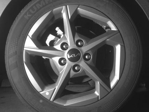 Used 2025 Kia K4 FWD image 18