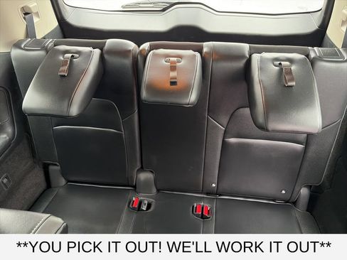Used 2023 Nissan Pathfinder SL w/ Cargo Package AWD/4WD image 9