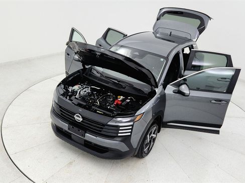 Used 2025 Nissan Kicks SV FWD image 40