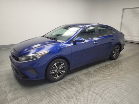 Used 2023 Kia Forte LXS image 2