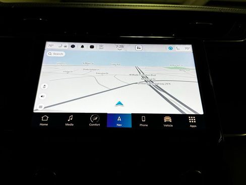 Certified 2022 Jeep Grand Cherokee L Overland w/ Luxury Tech Group IV image 19