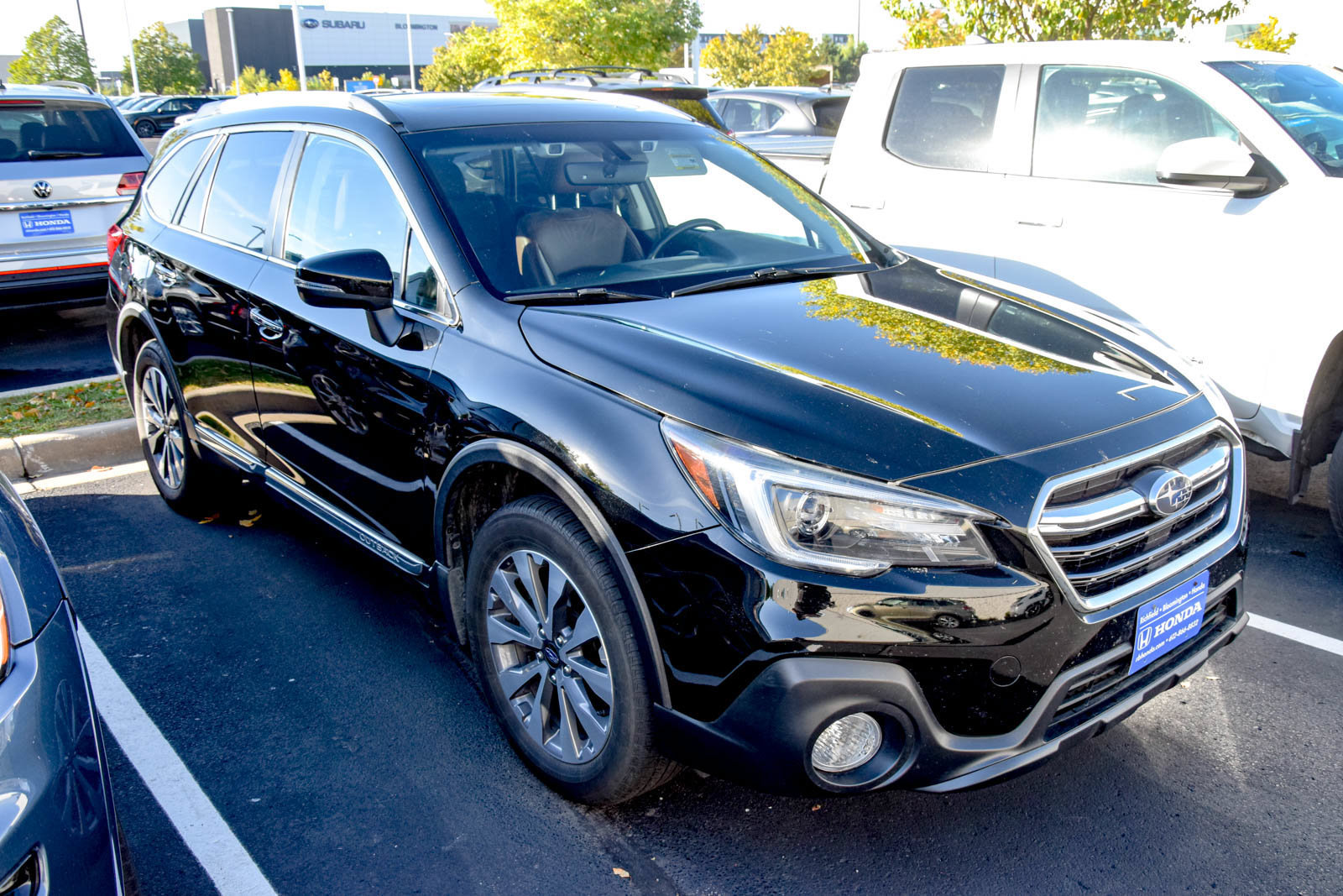 Used 2019 Subaru Outback 3.6R Touring w/ Popular Package #3A AWD/4WD image 4