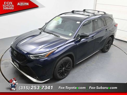 Used 2023 Toyota Highlander XSE AWD/4WD image 29