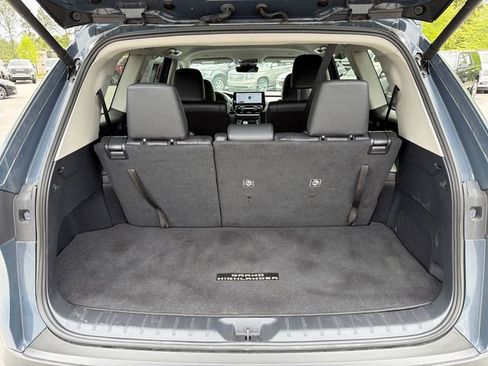 Used 2024 Toyota Grand Highlander XLE image 18