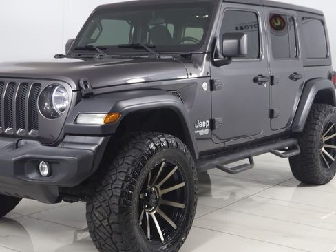 Used 2020 Jeep Wrangler Unlimited Sport S AWD/4WD image 45