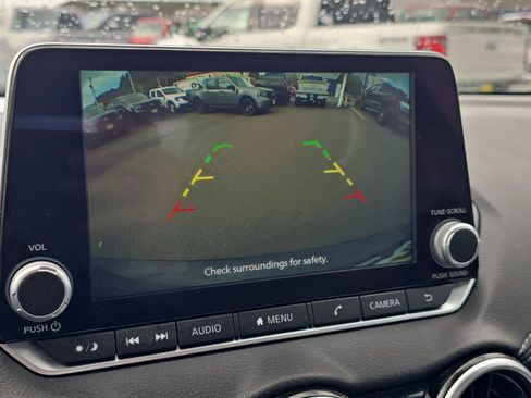 Used 2023 Nissan Sentra SV image 28