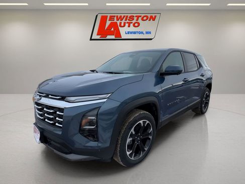 New 2026 Chevrolet Equinox LT w/ Convenience Package II AWD/4WD image 1