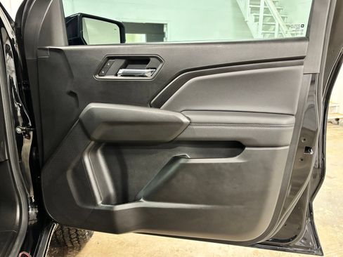 Used 2025 GMC Canyon Elevation AWD/4WD image 22