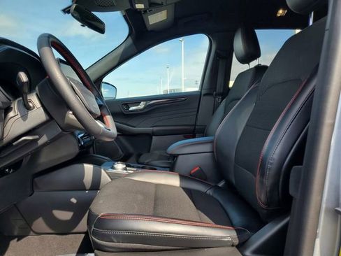 Used 2023 Ford Escape ST-Line w/ Tech Pack #1 image 5