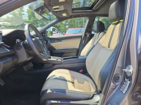 Used 2018 Honda Civic Sport Touring image 14