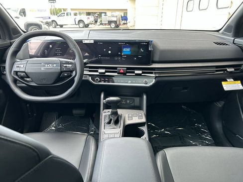 New 2026 Kia Sportage X-Line AWD/4WD image 17