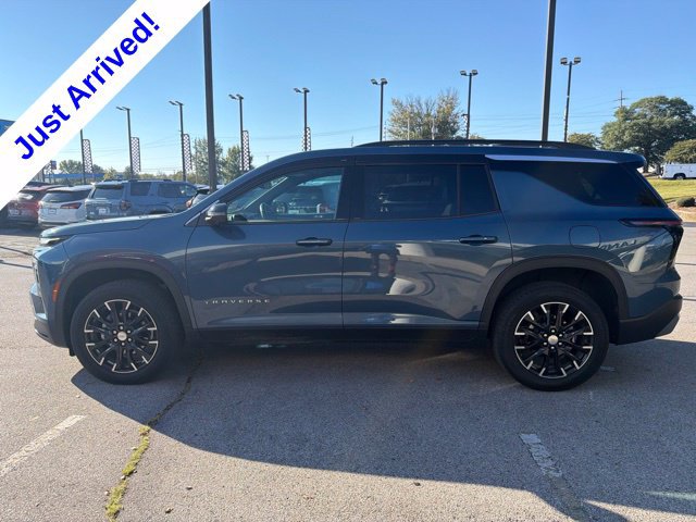 Used 2025 Chevrolet Traverse LT w/ Sun and Wheel Package FWD image 6