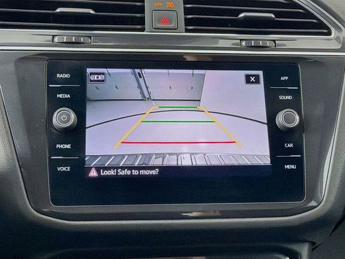 Used 2023 Volkswagen Tiguan SE image 13