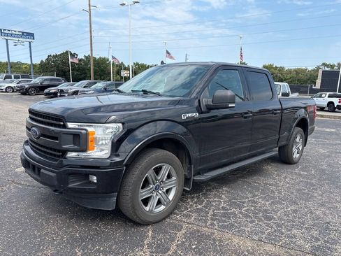 Used 2019 Ford F150 XLT w/ Equipment Group 302A Luxury AWD/4WD image 3