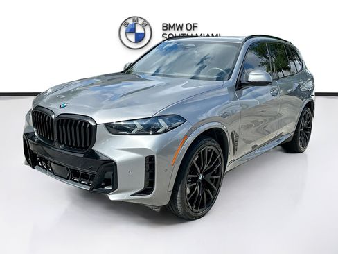 Used 2025 BMW X5 sDrive40i w/ M Sport Package RWD image 3