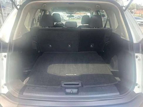 Used 2021 Nissan Rogue S FWD image 18