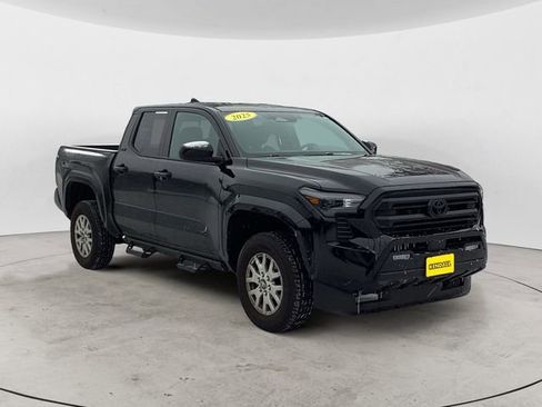 Certified 2025 Toyota Tacoma SR5 w/ SR5 Upgrade Package image 7