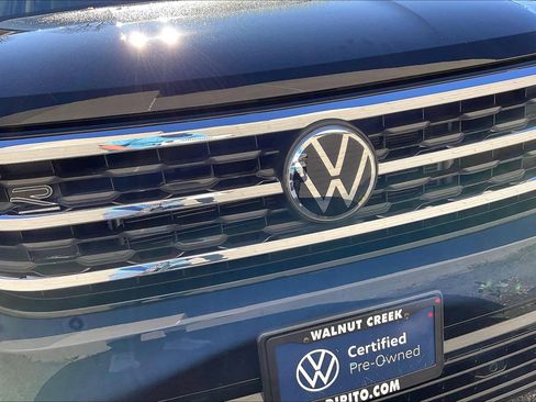 Certified 2021 Volkswagen Atlas SEL R-Line image 30