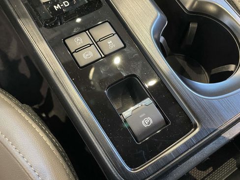 New 2026 Subaru Outback Limited image 13