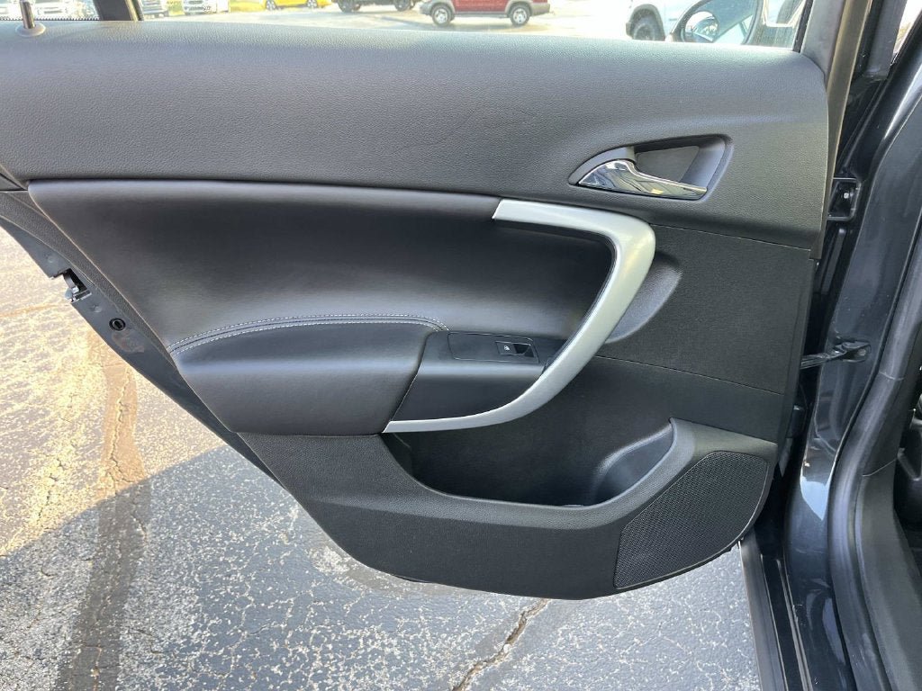 Used 2015 Buick Regal Premium FWD image 18