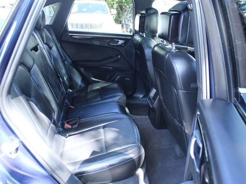 Used 2015 Porsche Macan S AWD/4WD image 32