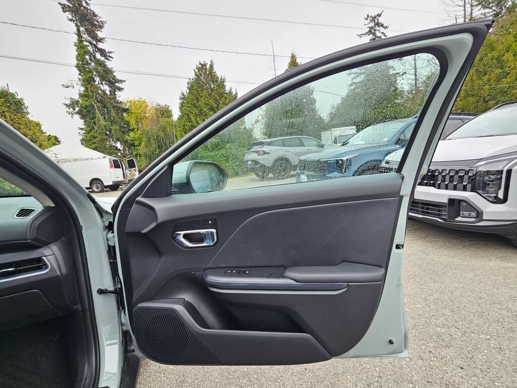 New 2026 Kia K4 EX FWD image 30