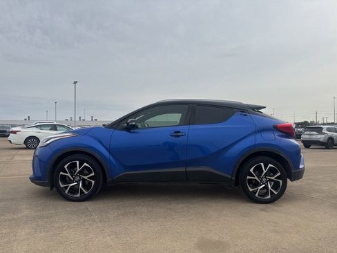 Used 2020 Toyota C-HR XLE image 12