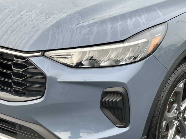 Used 2025 Ford Escape ST-Line AWD/4WD image 10