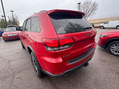 Used 2018 Jeep Grand Cherokee Trailhawk w/ Trailhawk Luxury Group image 3