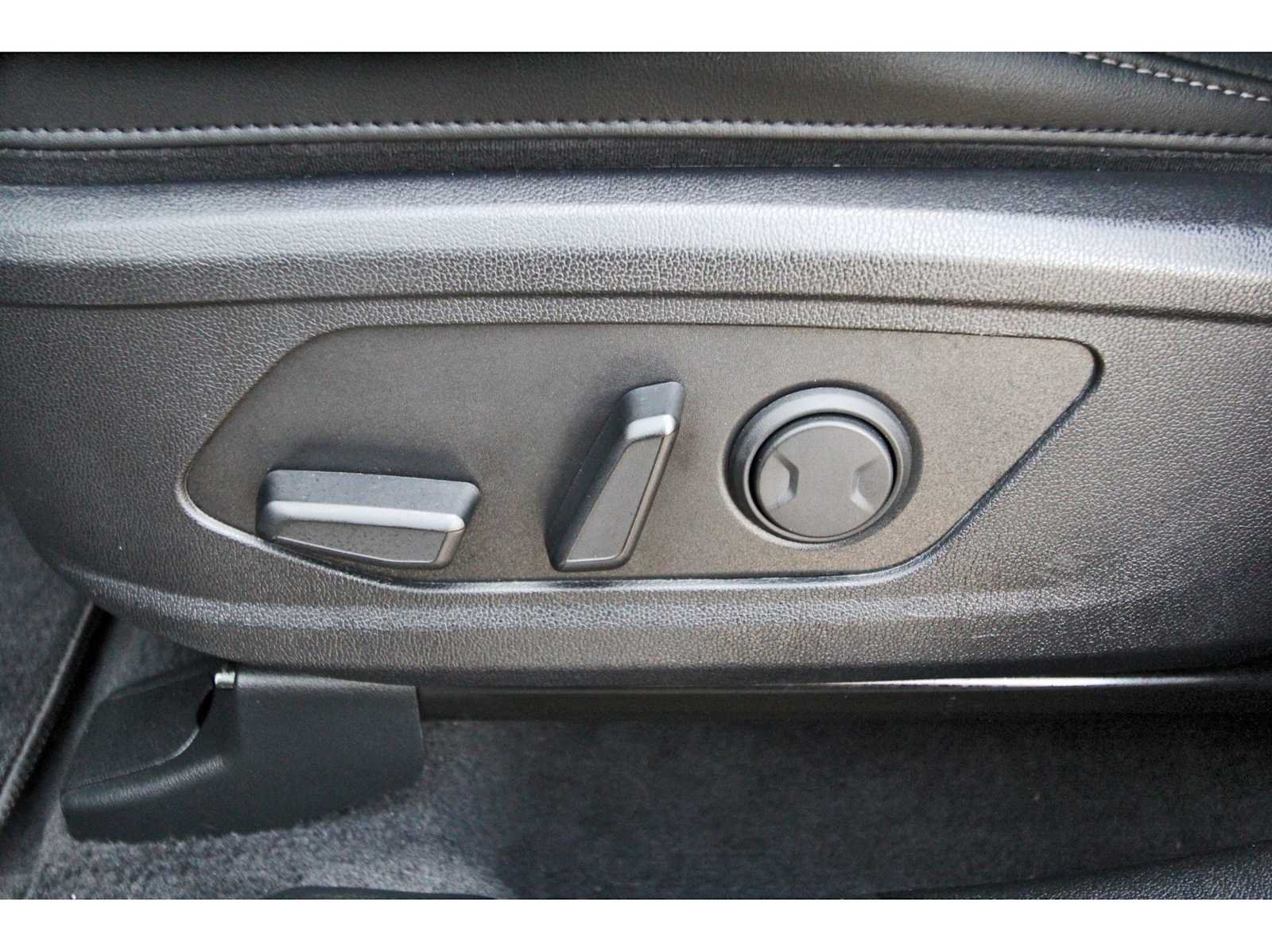 Used 2024 Kia Sorento SX AWD/4WD image 31