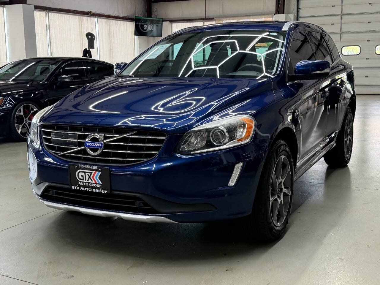 Used 2015 Volvo XC60 T6 Platinum AWD/4WD image 5