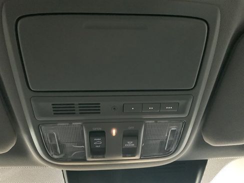 Used 2022 Honda CR-V EX-L image 35