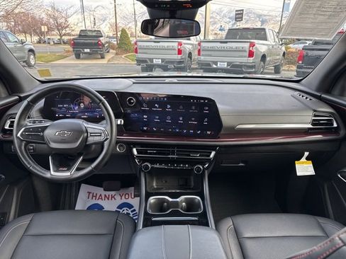 Used 2024 Chevrolet Traverse Z71 image 14