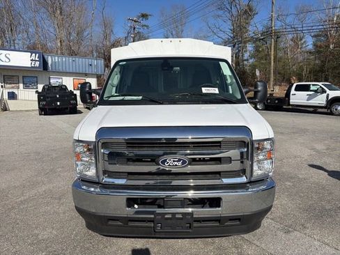 New 2026 Ford E-350 and Econoline 350 Super Duty w/ Power Equipment Group image 20