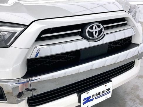 Used 2021 Toyota 4Runner Limited AWD/4WD image 31