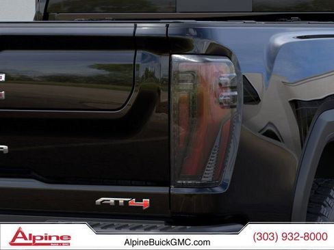 New 2026 GMC Sierra 2500 AT4 w/ AT4 Premium Plus Package AWD/4WD image 11