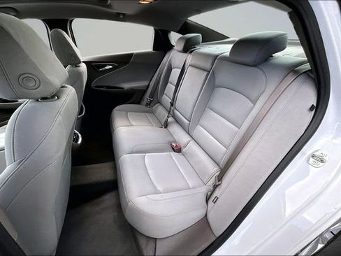 Used 2024 Chevrolet Malibu LT FWD image 21