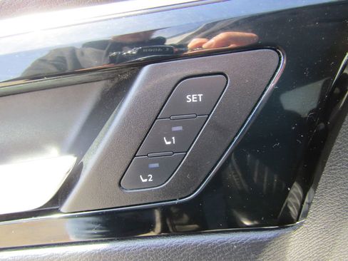Used 2022 Mitsubishi Outlander SEL AWD/4WD image 27