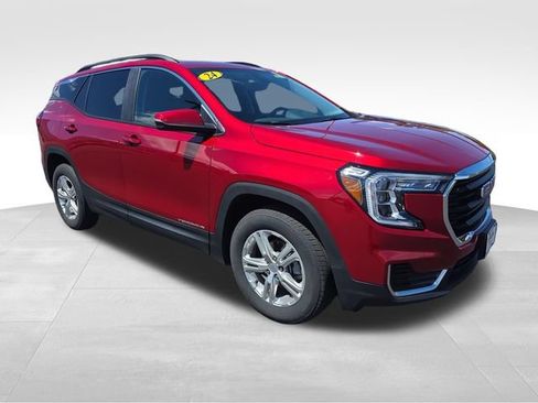 Used 2024 GMC Terrain SLE w/ Driver Convenience Package AWD/4WD image 8