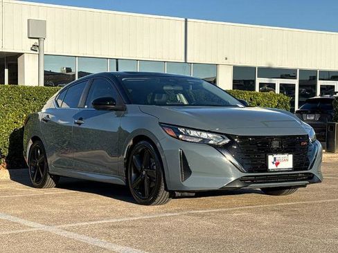 Certified 2024 Nissan Sentra SR w/ SR Premium Package image 2