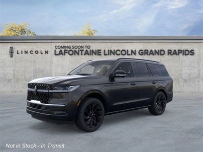 New 2025 Lincoln Navigator Reserve w/ Jet Appearance Package