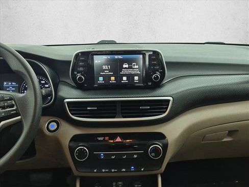 Used 2020 Hyundai Tucson Value FWD image 15